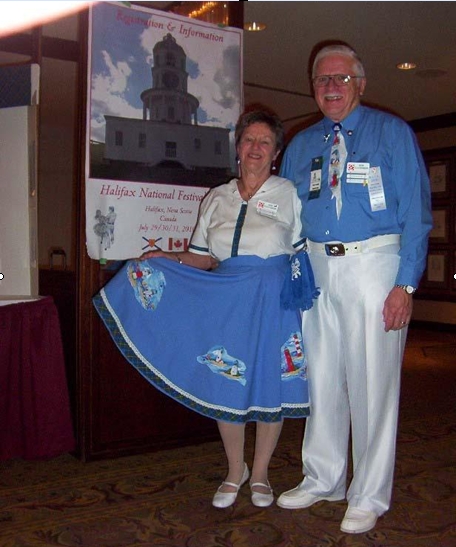 Our Editor and his wife Inge model the F2010 Demo Dance Seashore Tradition Dress at the recent MCCA Convention in Charlottetown.